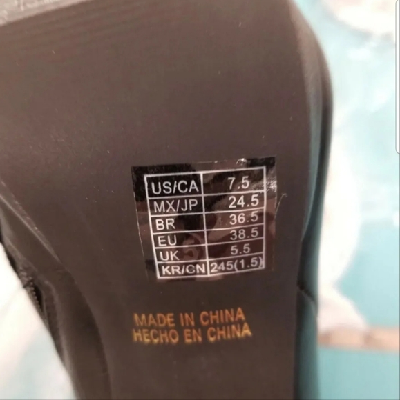 Black women's boots, high heels, various sizes synthetic leather upper - Picture 12 of 12